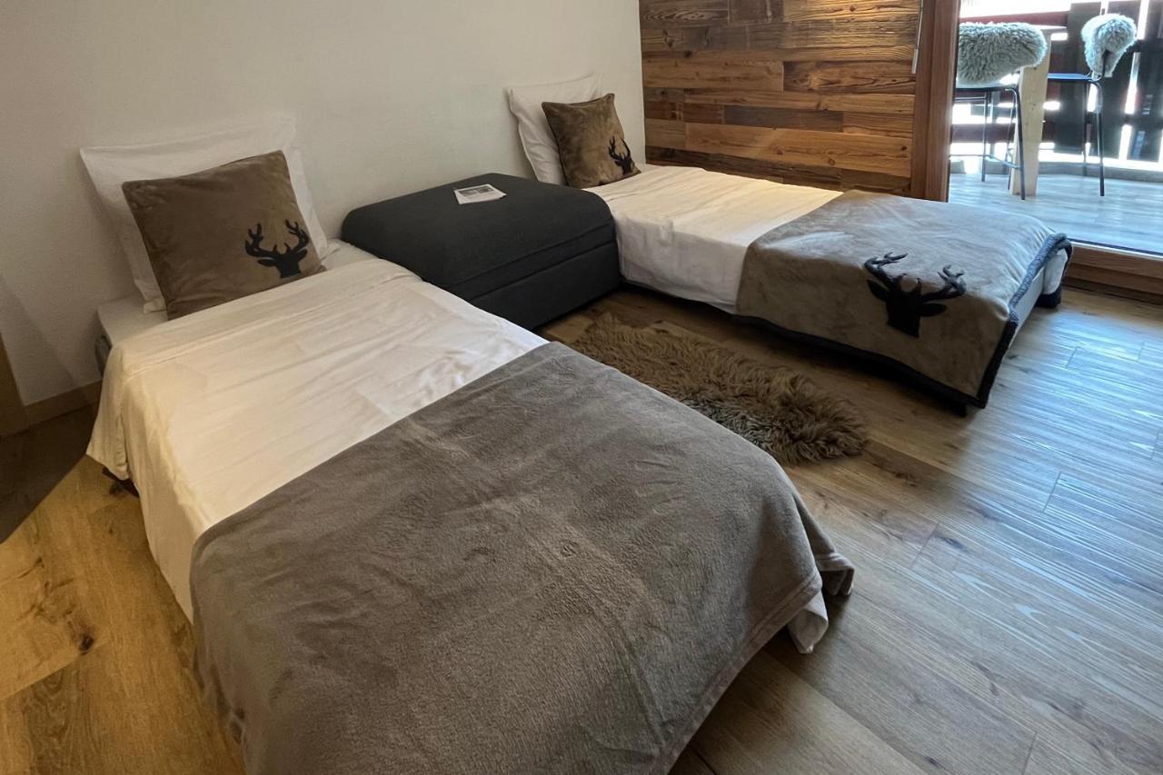 Les Cerfs - Appartement & Studio - Anzère Kültér fotó